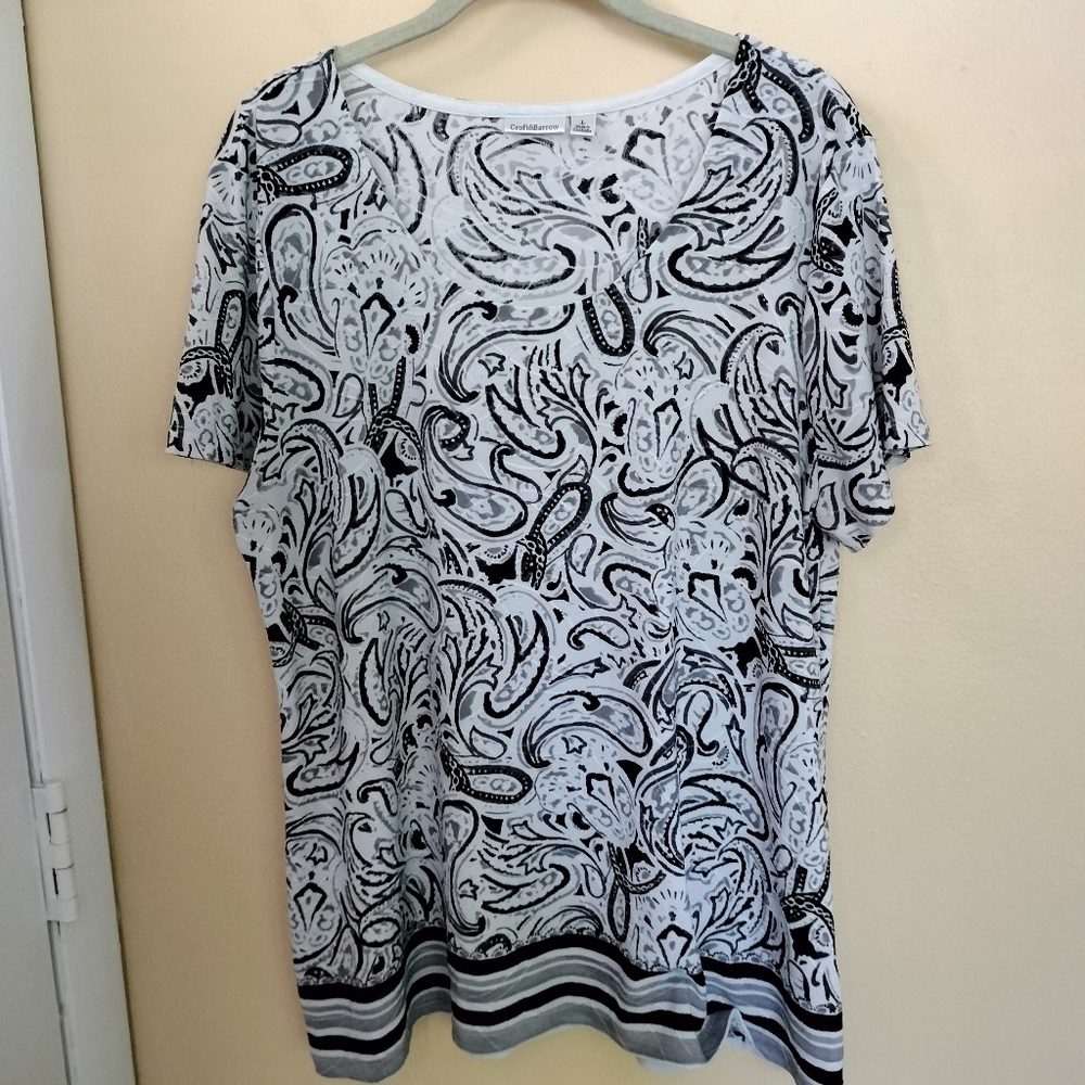 Croft & Barrow L Black White Gray Paisley Top Shirt Office Travel Stretch
